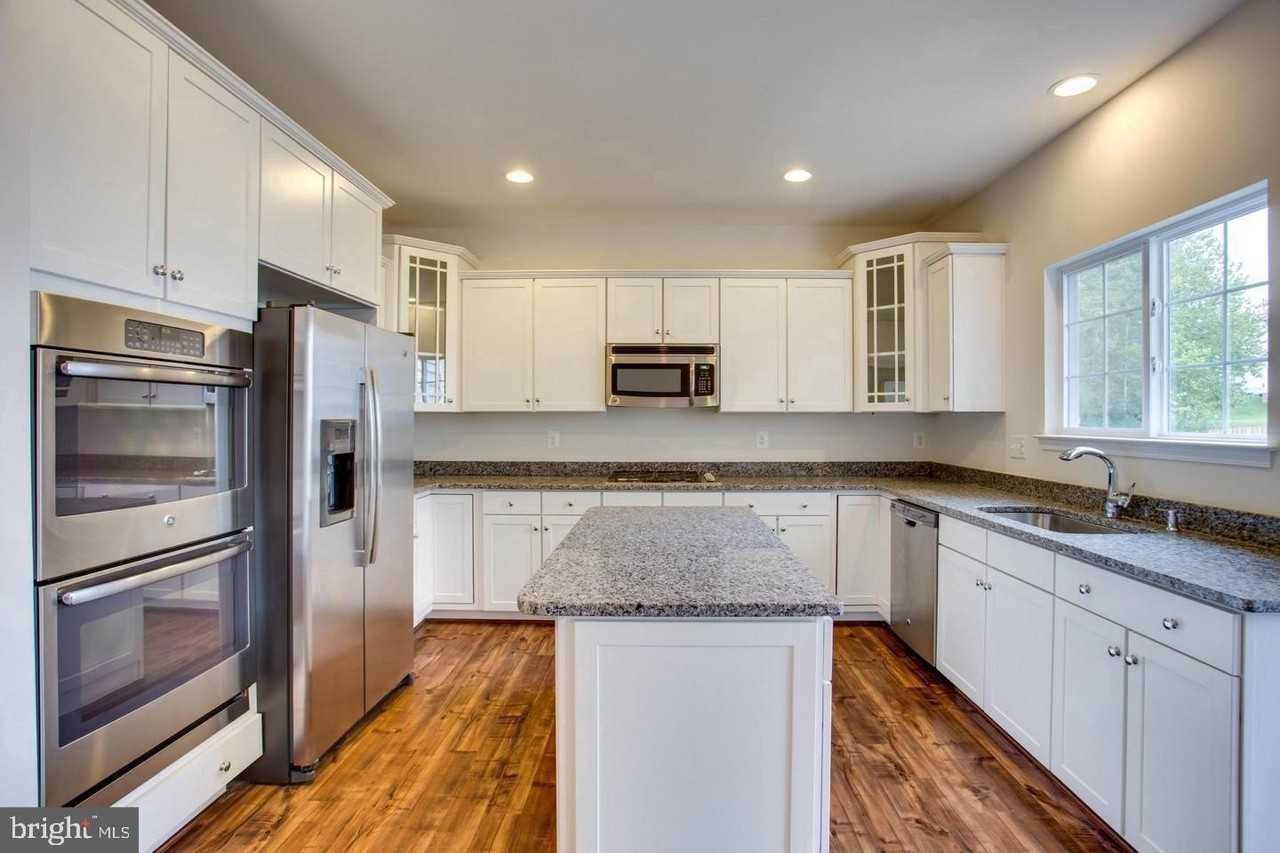 9029 Christina Pl - Photo 7 of 27