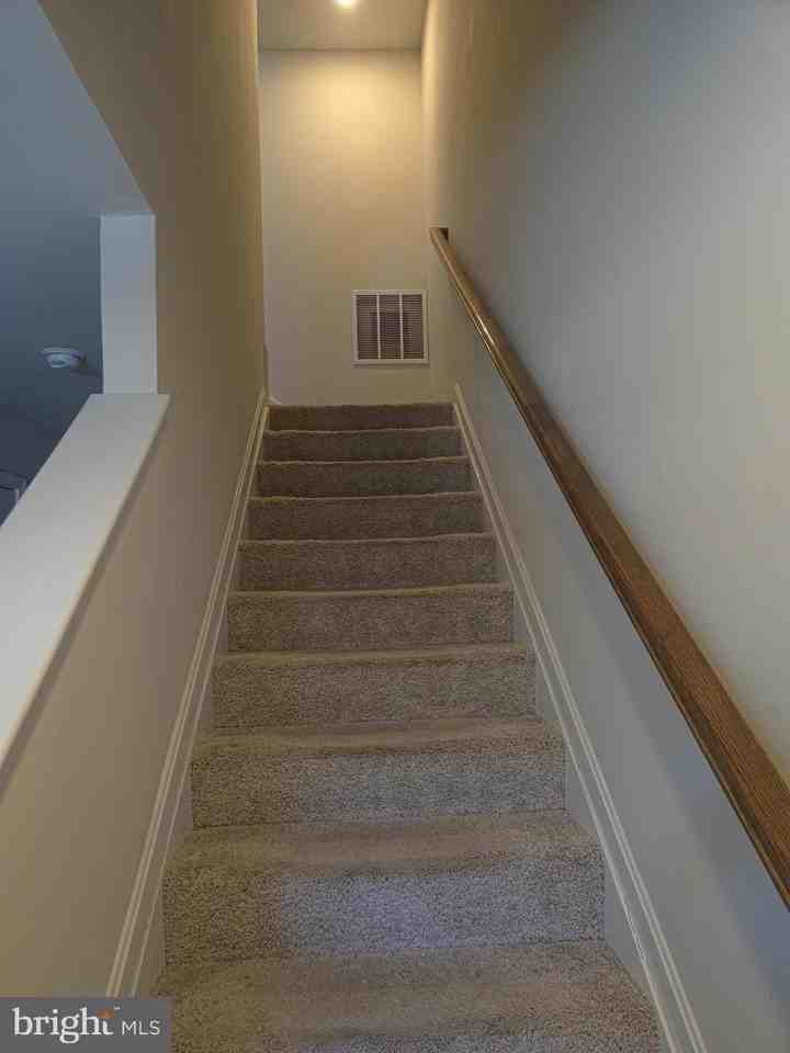 193 Drexel Ct - Photo 6 of 39