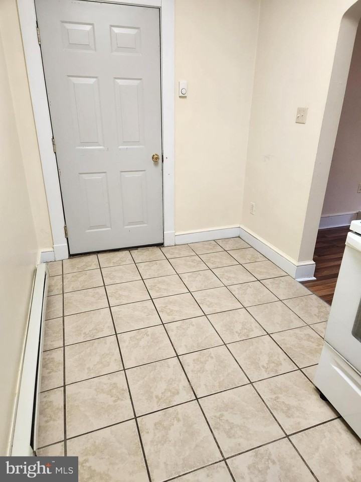 108 Fort Ave #9 - Photo 4 of 6