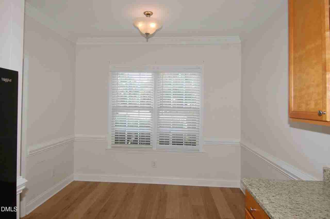 133 Old Grove Ln - Photo 4 of 16