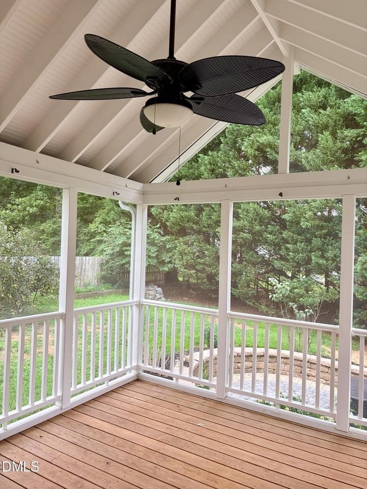 1706 Autumn Ridge Dr - Photo 6 of 34