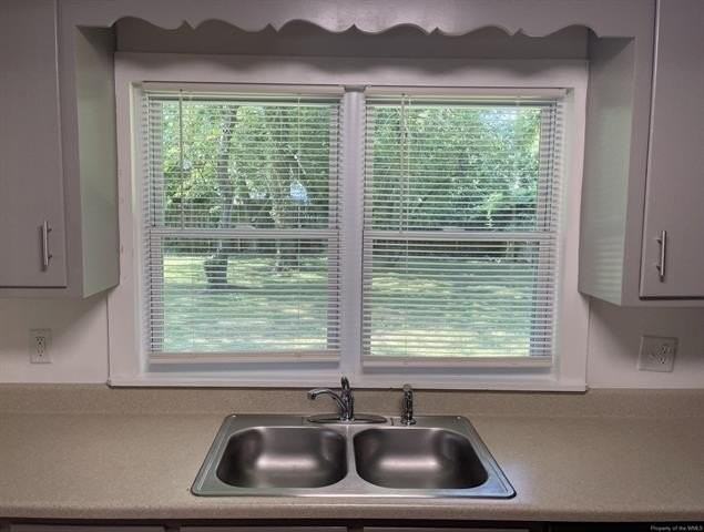 107 Caran Rd - Photo 3 of 32