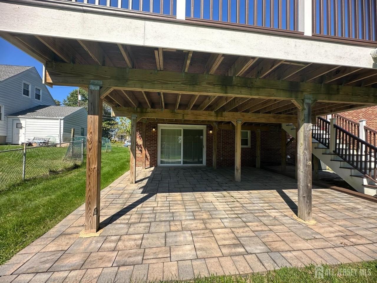 9 Holly Rd - Photo 5 of 29