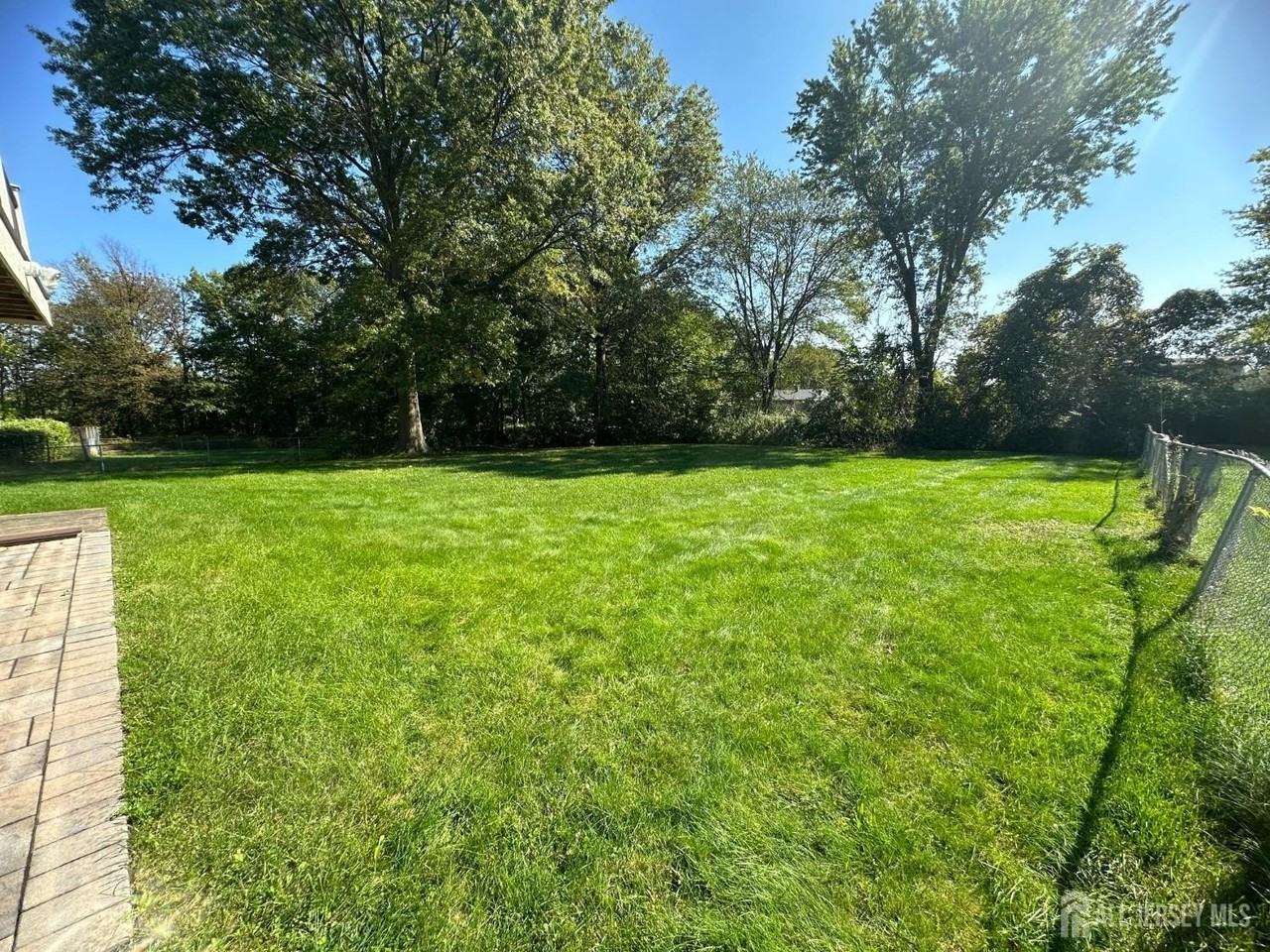 9 Holly Rd - Photo 6 of 29
