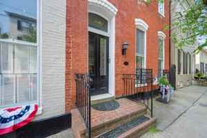 featured image of 232 E 2nd St #1