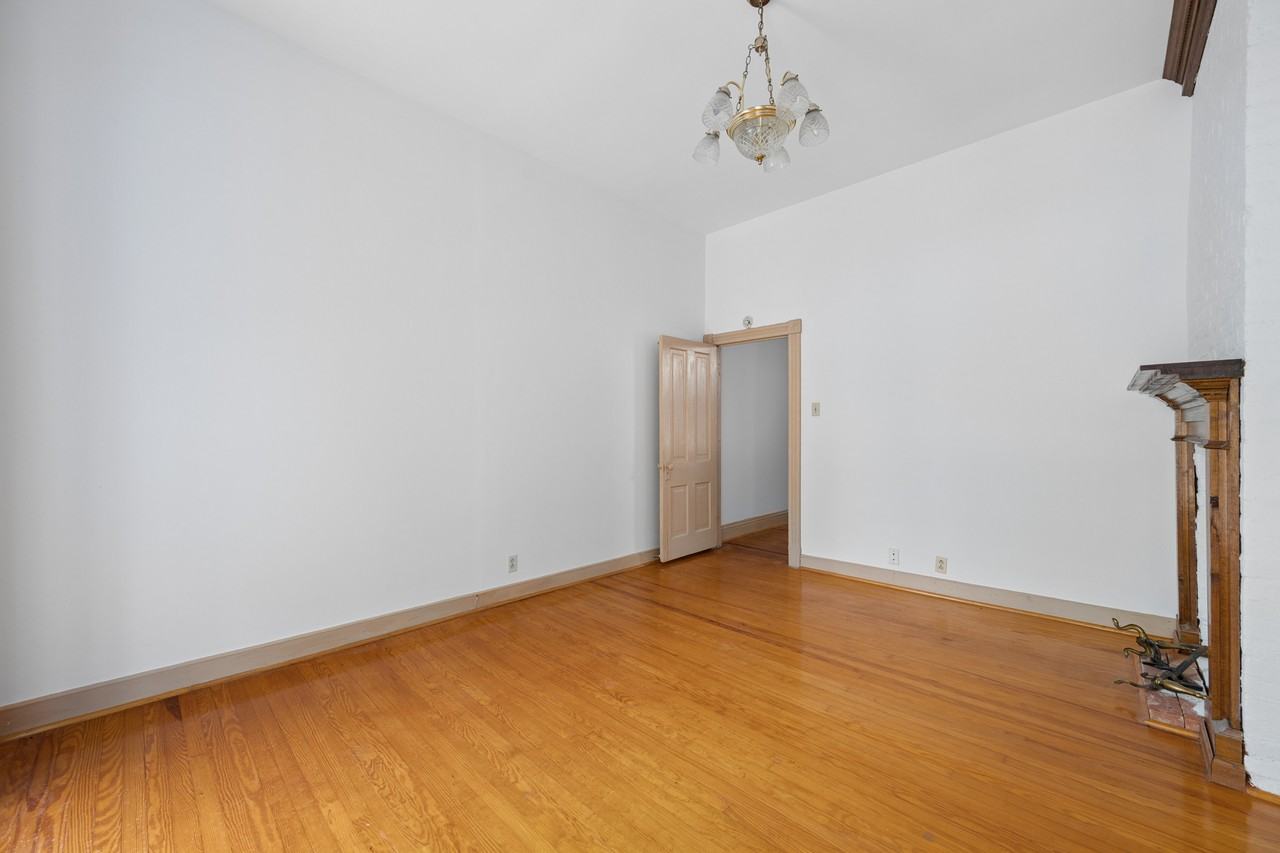 232 E 2nd St #1 - Photo 6 of 10