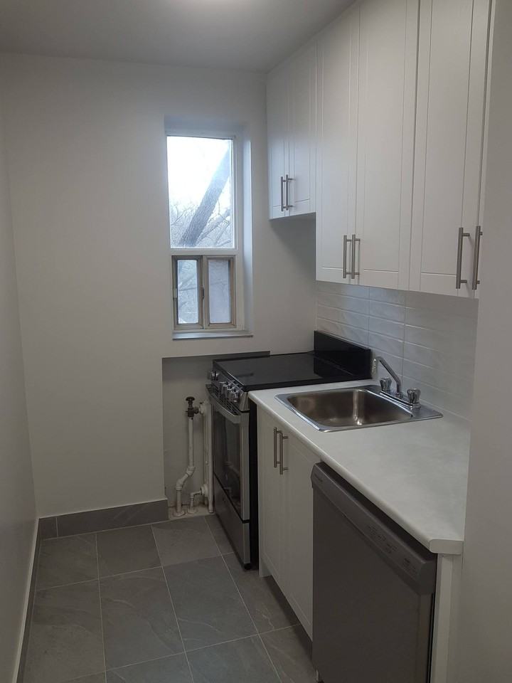 737 Kingston Road #201 - Photo 4 of 6