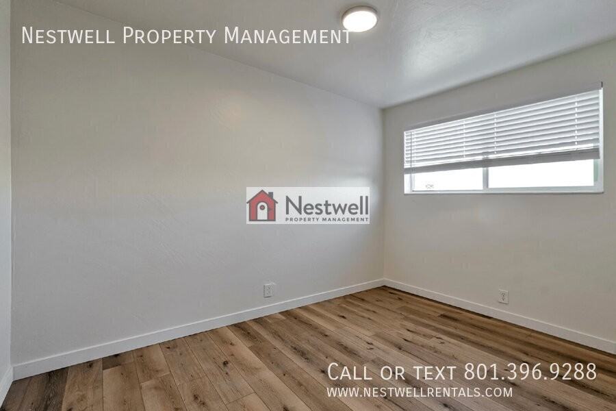 1881 W Lake Park Dr #1 - Photo 5 of 17