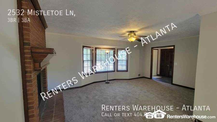 2532 Mistletoe Ln - Photo 2 of 30