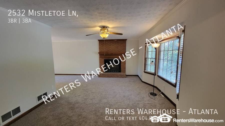2532 Mistletoe Ln - Photo 3 of 30