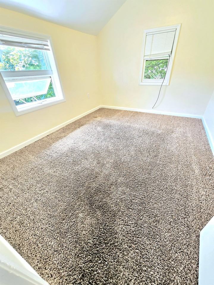 352 W 3rd St #2 - Photo 5 of 13
