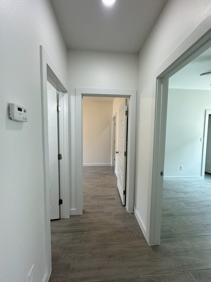 1308 W Platinum Dr #2 - Photo 4 of 11