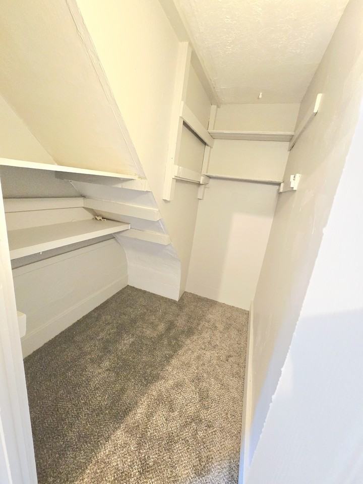 233 E 12th St 11st Fl #1 - Photo 2 of 13