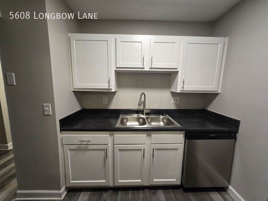 5608 Longbow Ln - Photo 6 of 16