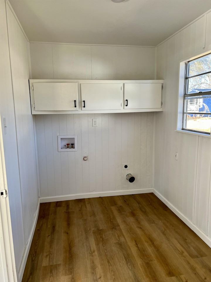 125 Murdock St #1 - Photo 4 of 17