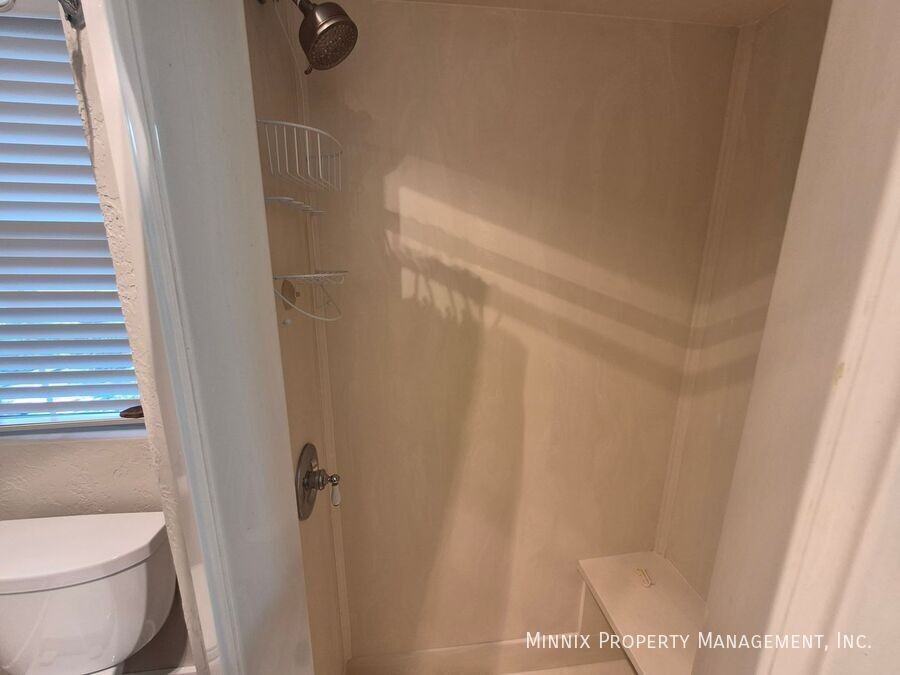 3514 Danbury Dr - Photo 7 of 43