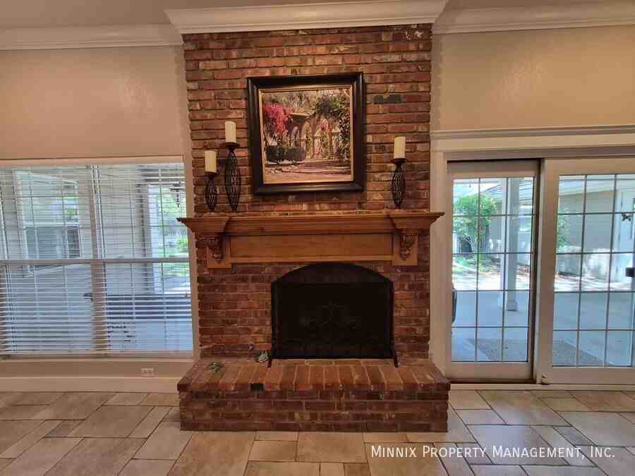 3514 Danbury Dr - Photo 6 of 49