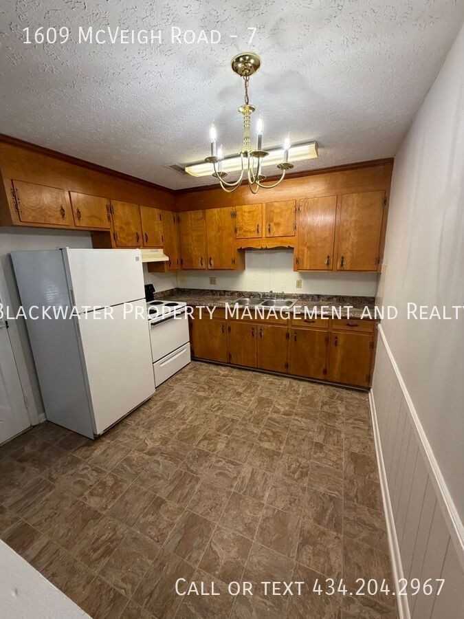 1609 Mcveigh Rd #7 - Photo 3 of 12