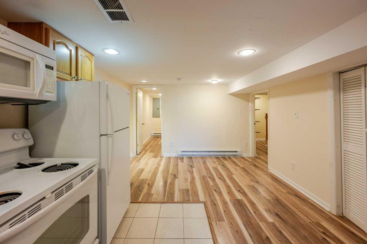 1234 E St Ne - Photo 6 of 50