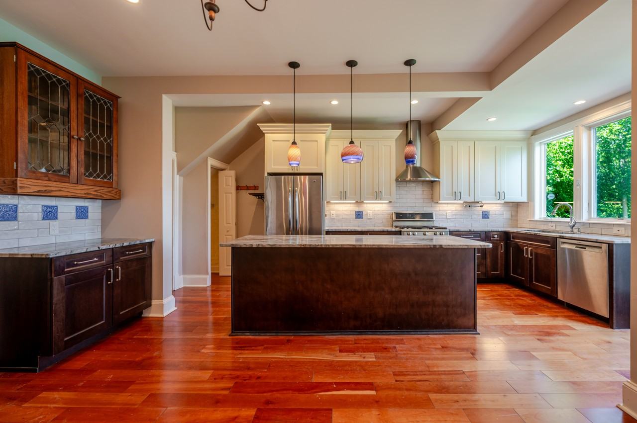 1234 E St Ne - Photo 3 of 50