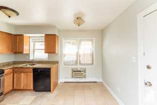 4540 N Wolcott Ave #2E - Photo 1 of 1