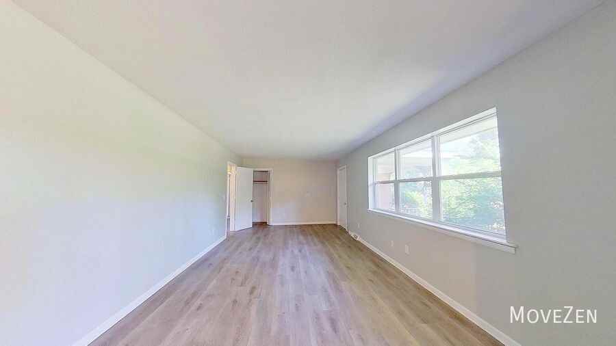 510 Wesley Dr - Photo 7 of 37