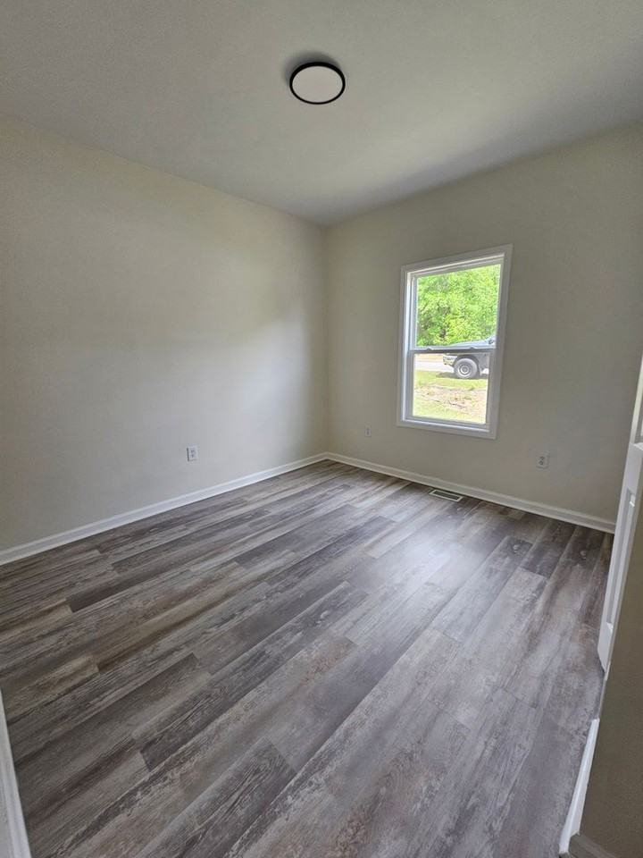 274 Bledsoe Dr - Photo 5 of 14