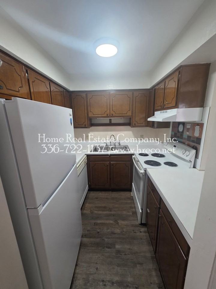 1441 Brookwood Dr #A - Photo 5 of 12