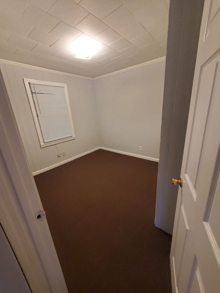 114 N Glenn Ave - Photo 2 of 7