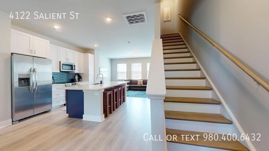4122 Salient St - Photo 6 of 30