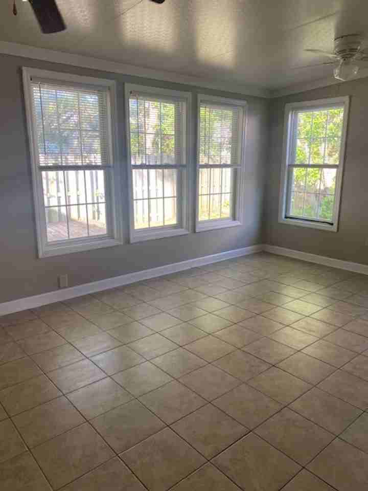 4914 Pin Oak Dr - Photo 5 of 18