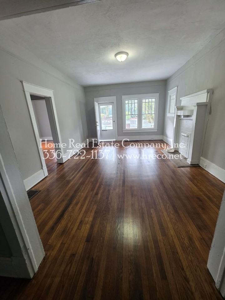 411 E 13th St - Photo 3 of 12