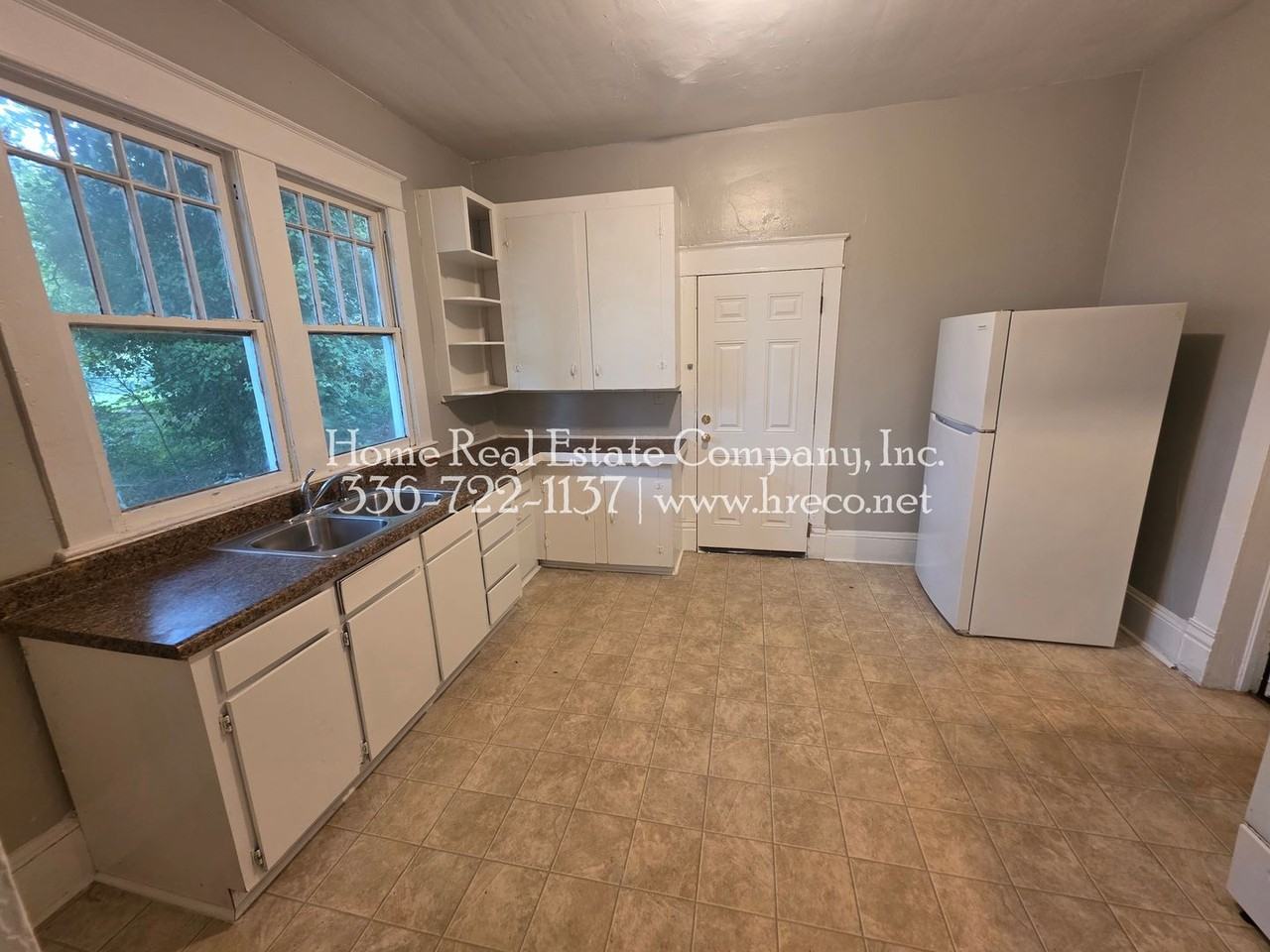 411 E 13th St - Photo 5 of 12