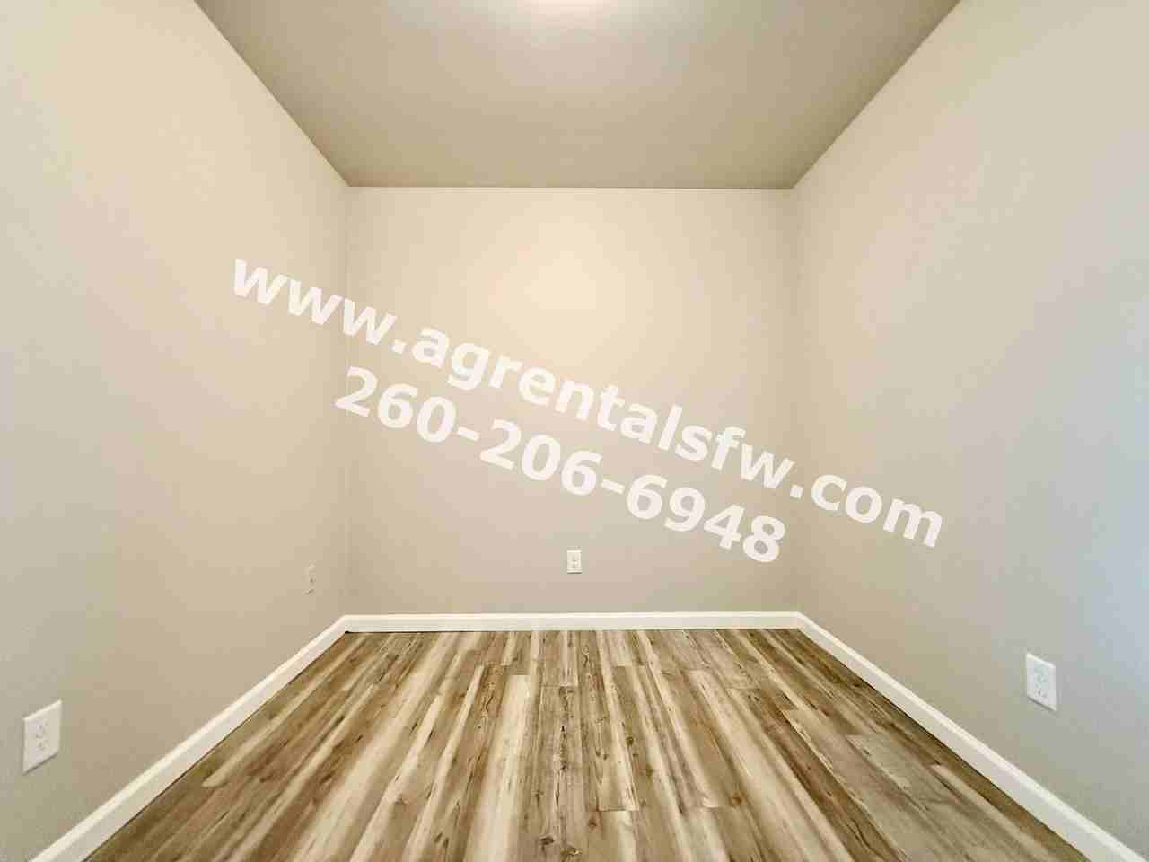 3405 Dalevue Dr - Photo 4 of 13