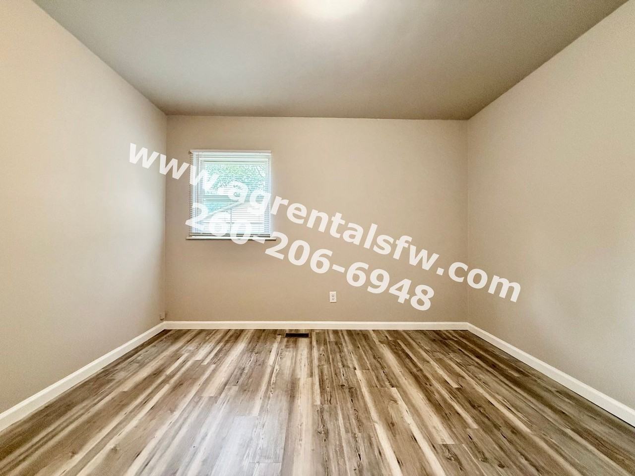 3405 Dalevue Dr - Photo 6 of 13