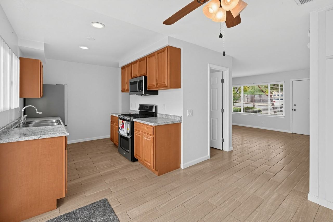 3685 Water Way - Photo 4 of 33