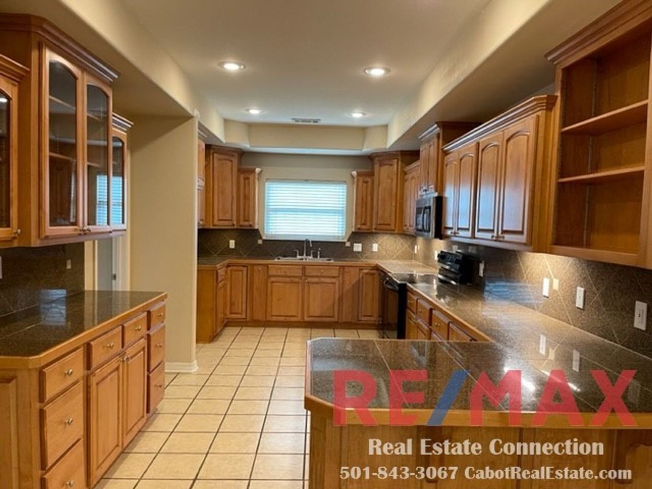 59 Hickory Bend Dr - Photo 2 of 17
