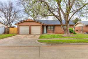 featured image of 347 W Cedar Dr
