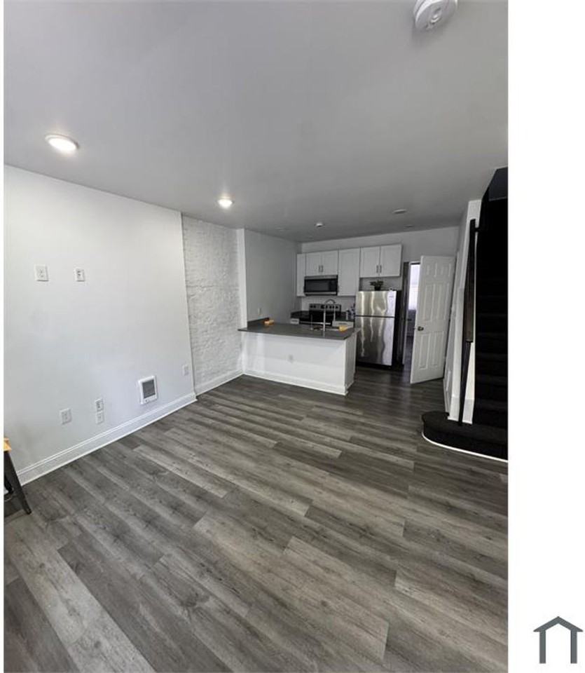 3051 N Judson St - Photo 7 of 11