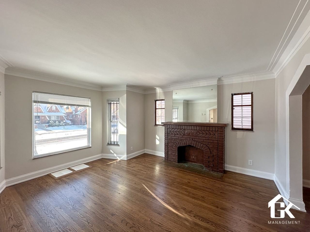 16182 Greenlawn St - Photo 2 of 47