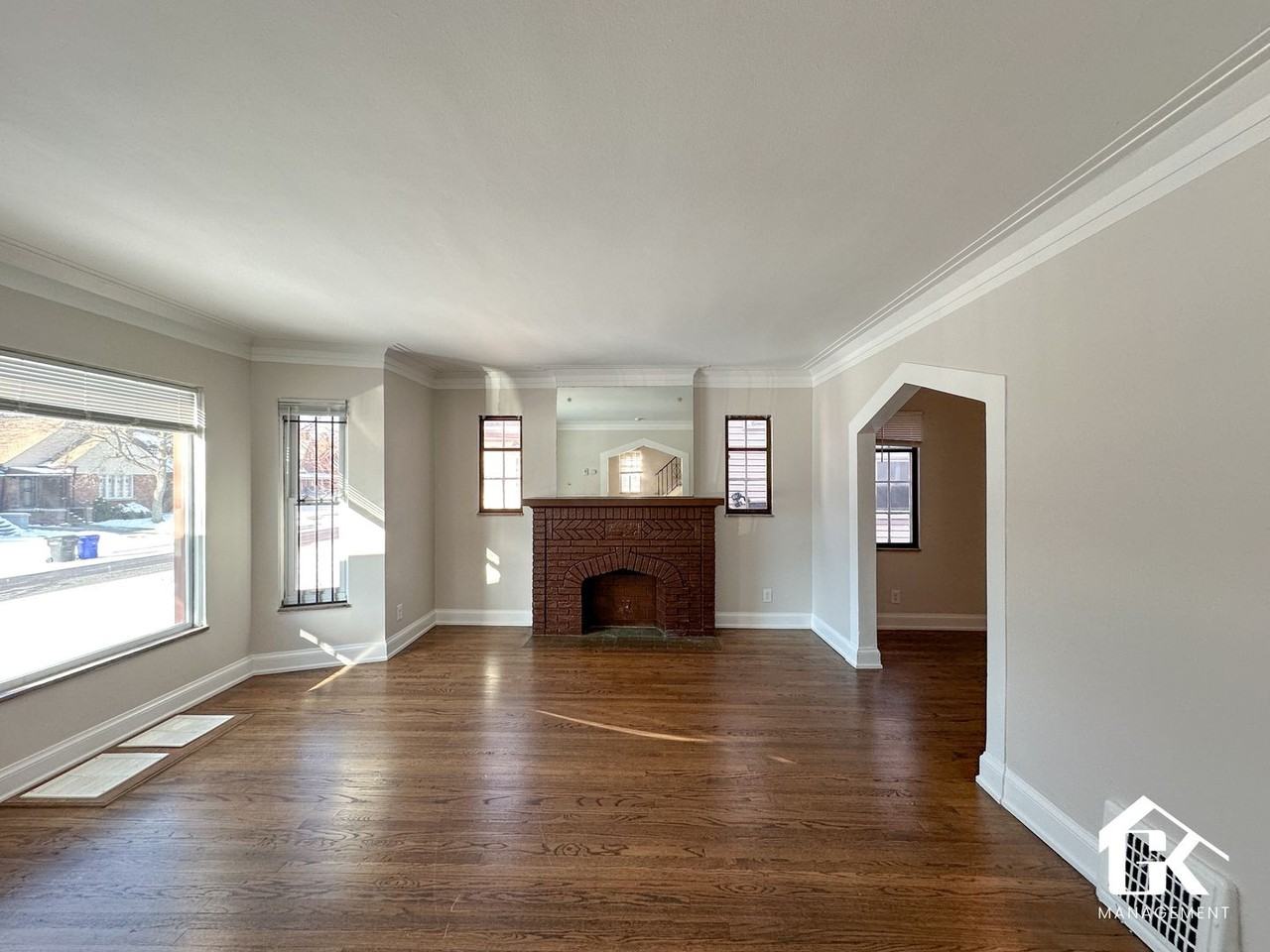 16182 Greenlawn St - Photo 3 of 47
