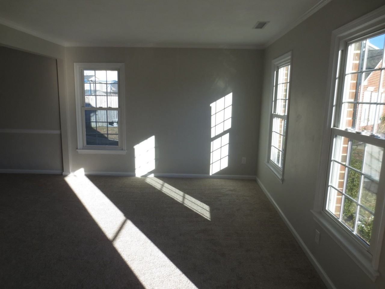 1619 Mantane Arch - Photo 4 of 24