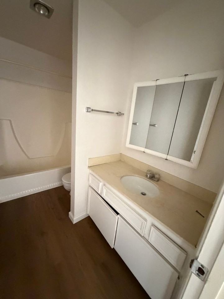 5800 Traffic Way #27 - Photo 3 of 22