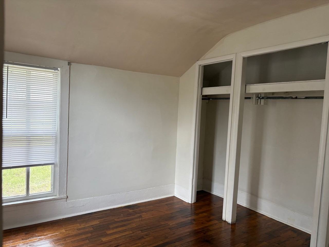 516 Navarre St - Photo 6 of 8