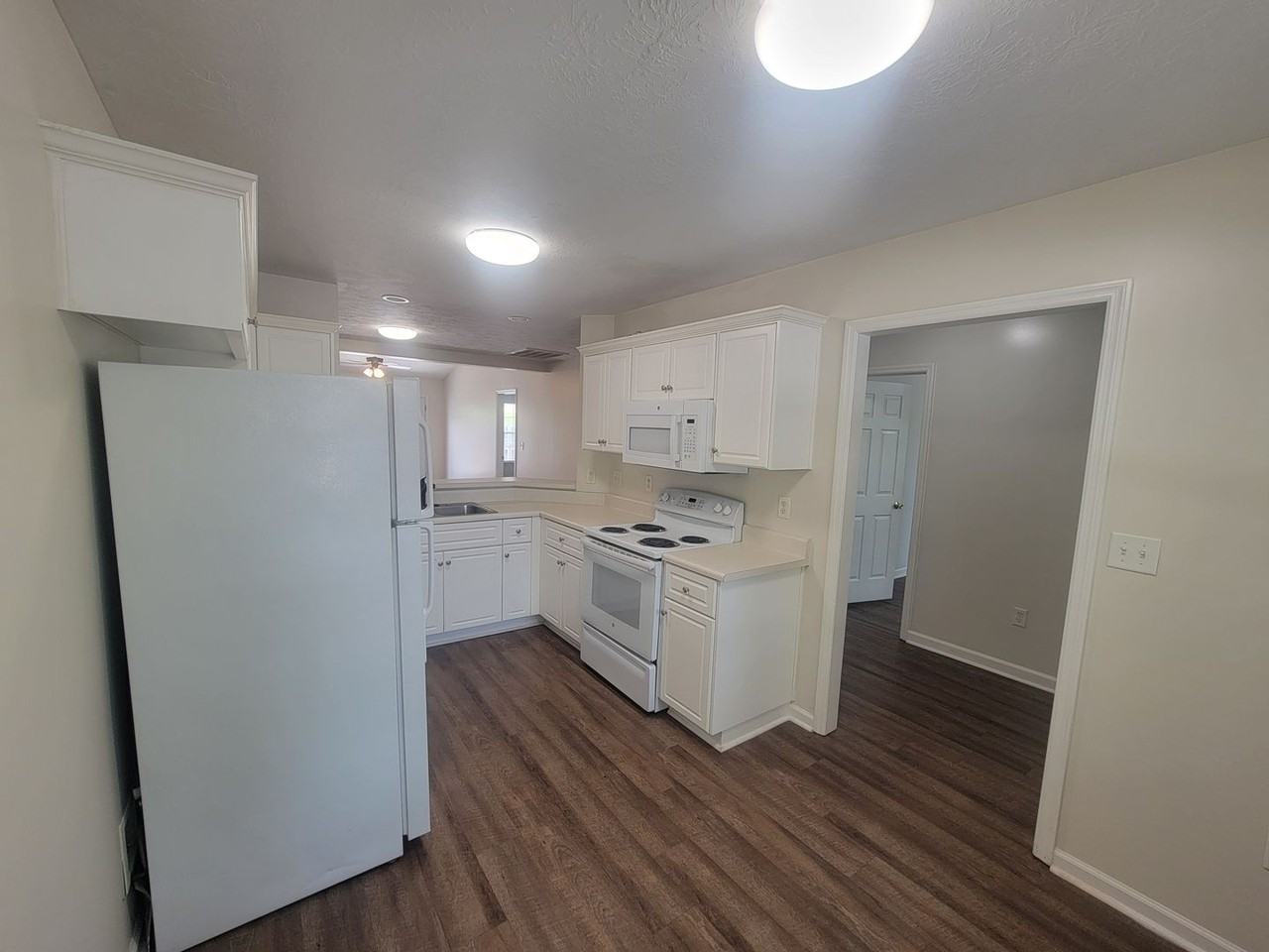 1406 Anna Way - Photo 7 of 22