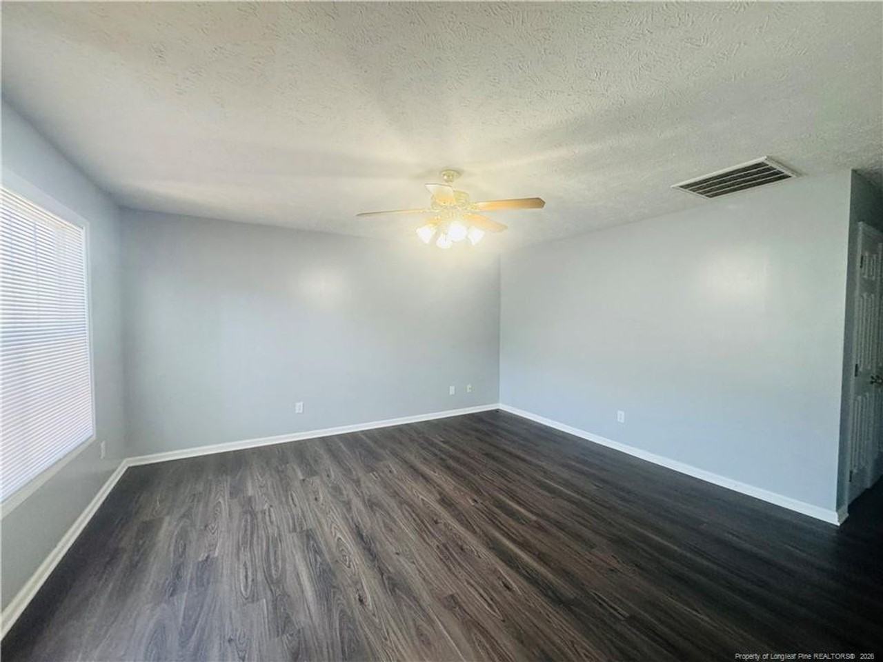 233 Bahia Ln - Photo 2 of 9