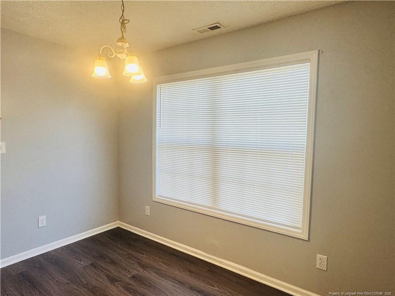 233 Bahia Ln - Photo 3 of 9