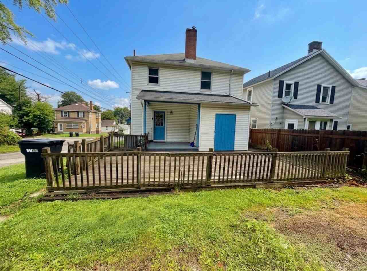 1133 Wade St - Photo 2 of 19