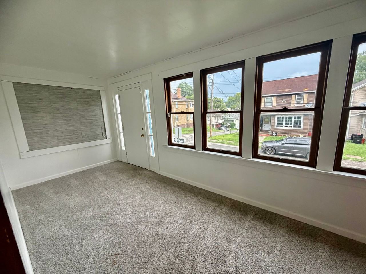 1133 Wade St - Photo 6 of 19