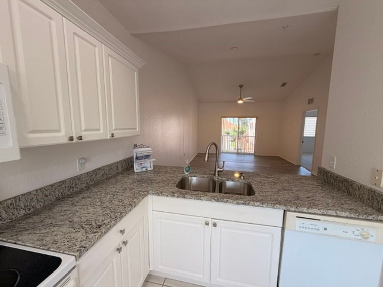3980 Mediterranea Cir #522 - Photo 4 of 22